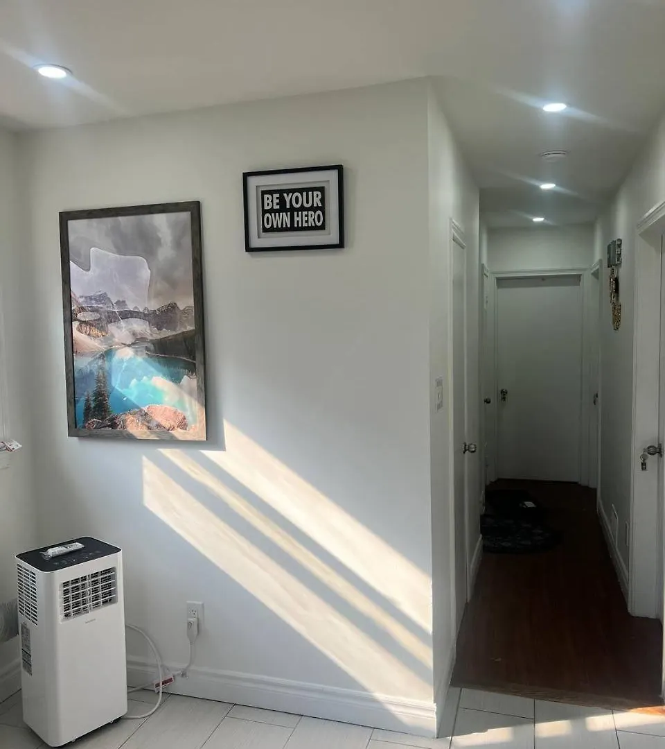 #1 Convvy-Nient Residence! Toronto Homestay