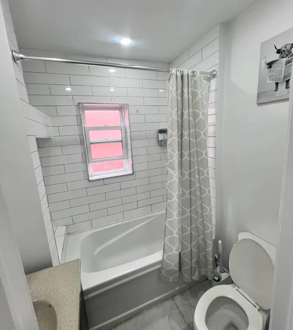 #1 Convvy-Nient Residence! Toronto Homestay