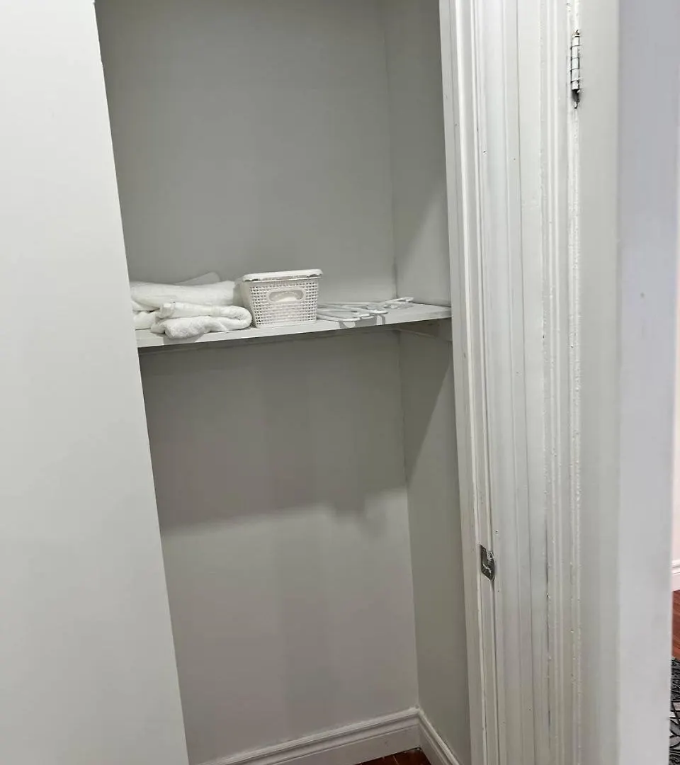 Homestay #1 Convvy-Nient Residence! Toronto
