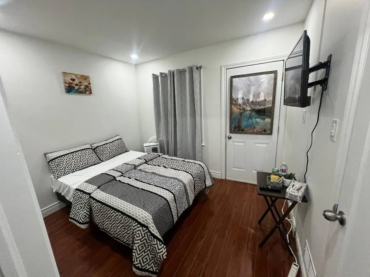 #1 Convvy-Nient Residence! Toronto Homestay