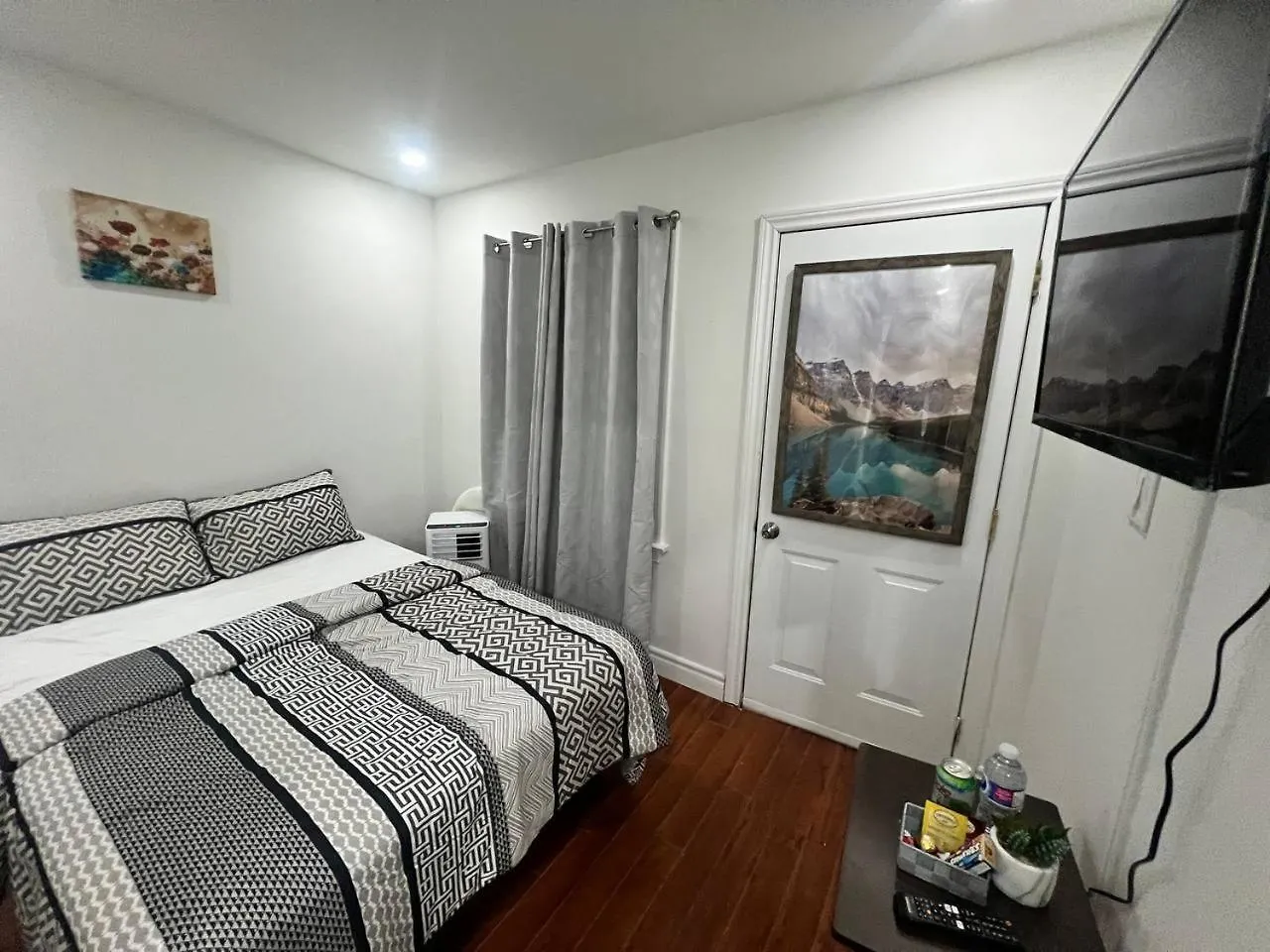 Homestay #1 Convvy-Nient Residence! Toronto