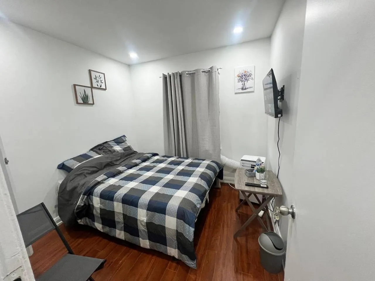 Homestay #1 Convvy-Nient Residence! Toronto