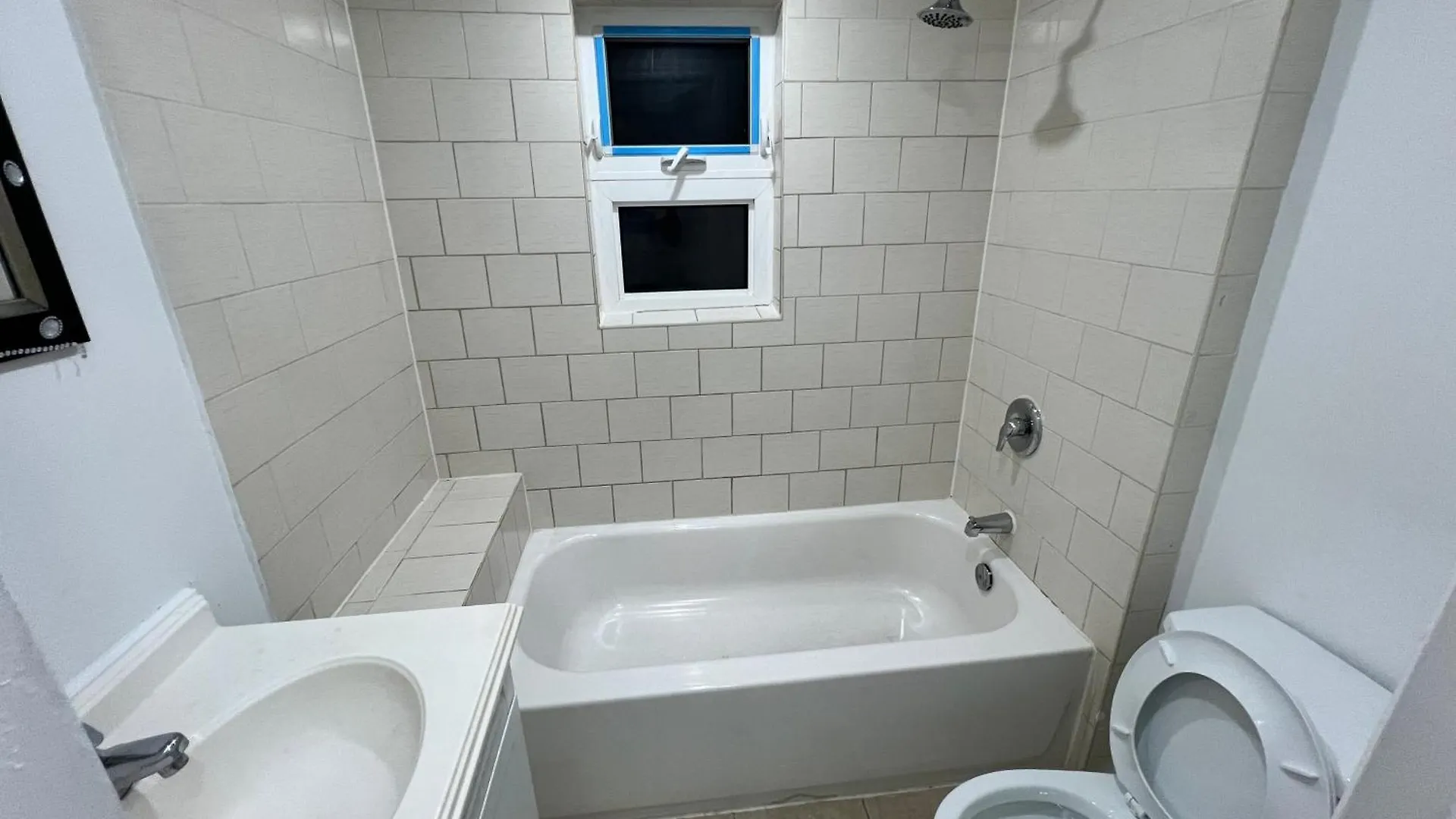 #1 Convvy-Nient Residence! Toronto Homestay